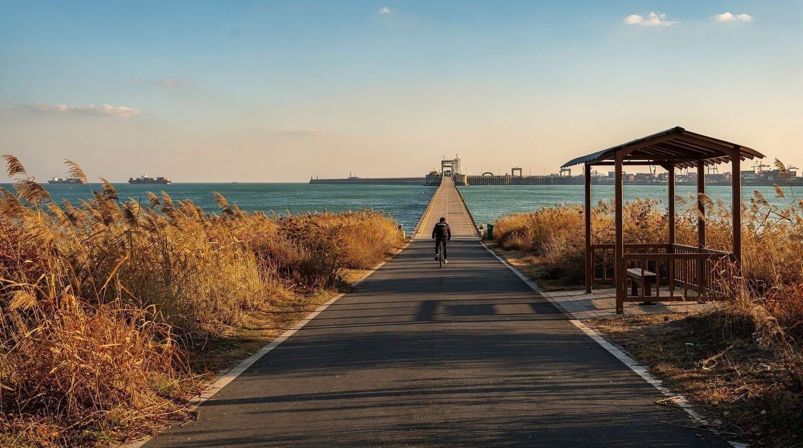 Circuit vélo du Gyeong-in Ara Waterway : l'itinéraire de 18 km le long du canal